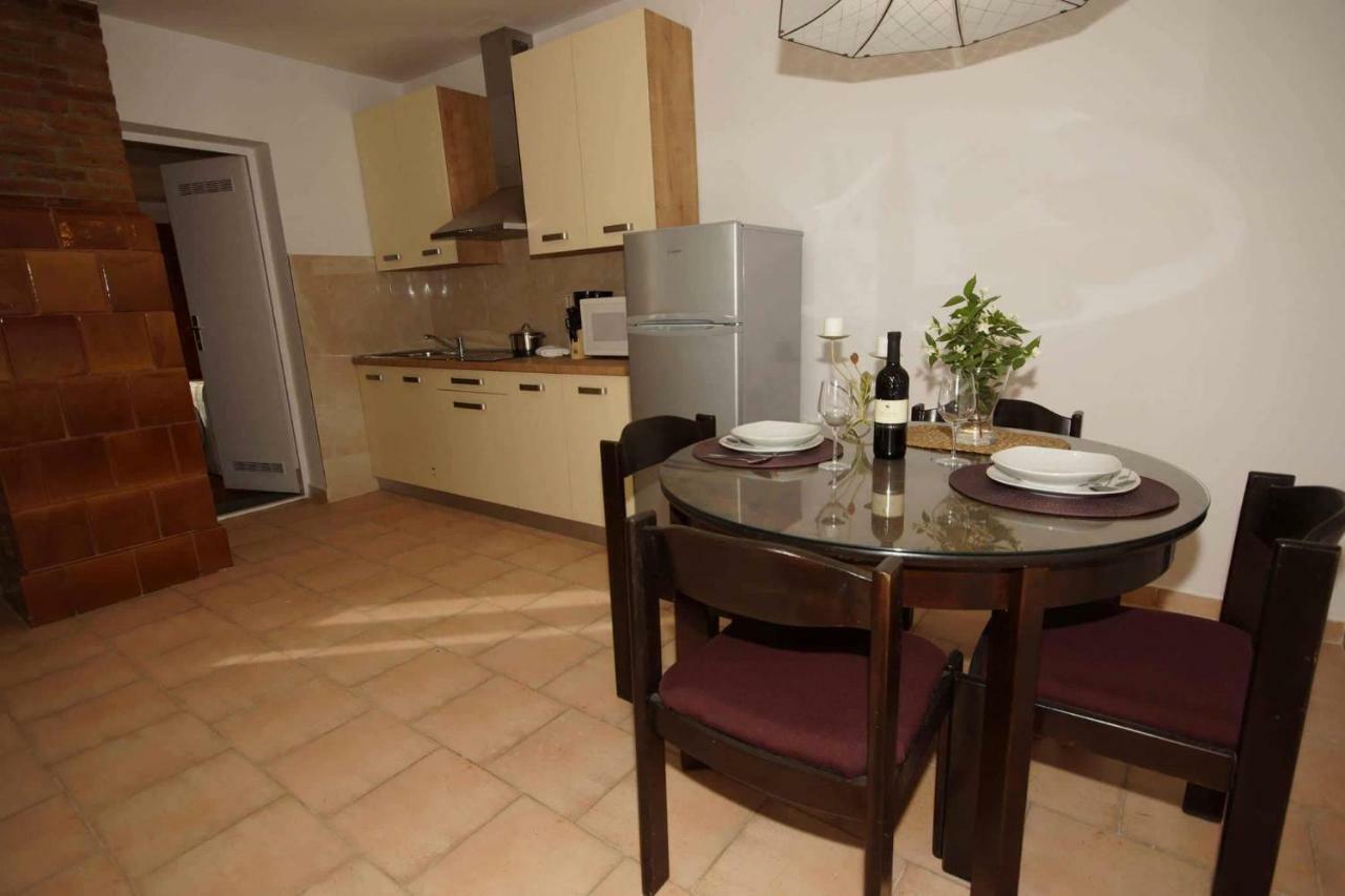 דירות PUY Apartman Eric מראה חיצוני תמונה